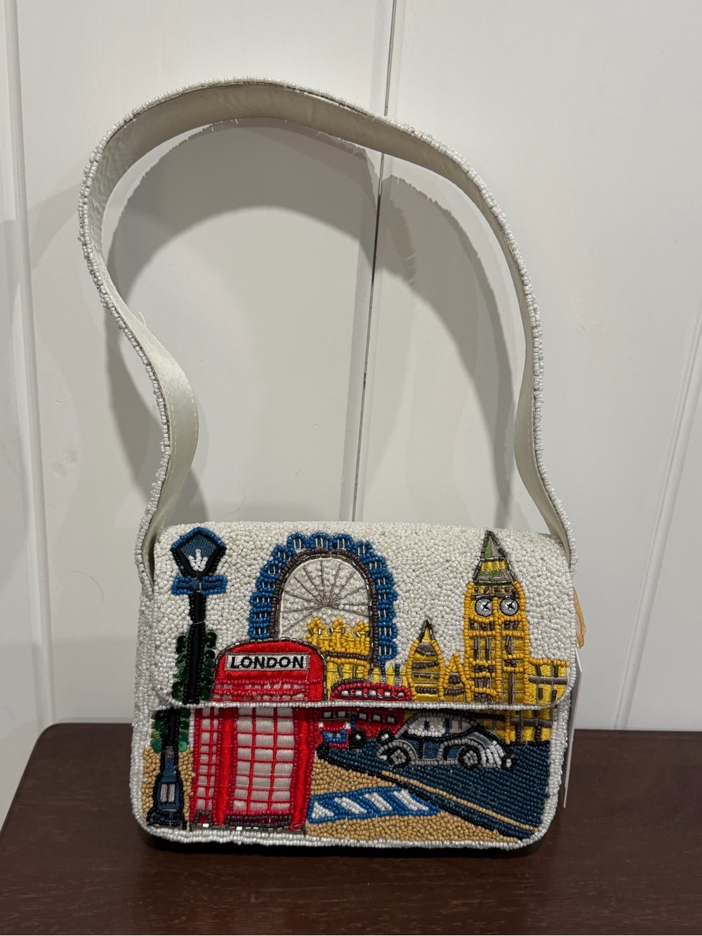 Beaded White London Motif Shoulder Bag